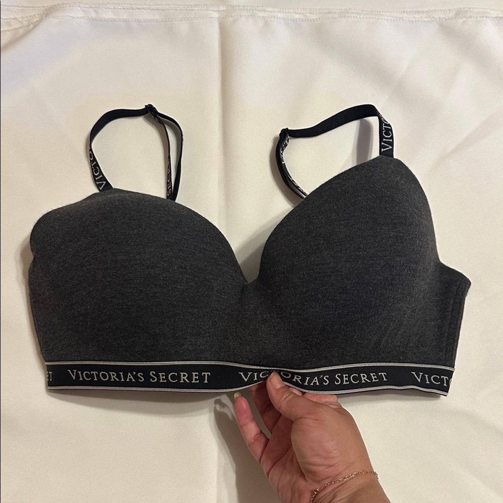 Victoria’s Secret great padded bra size 38D